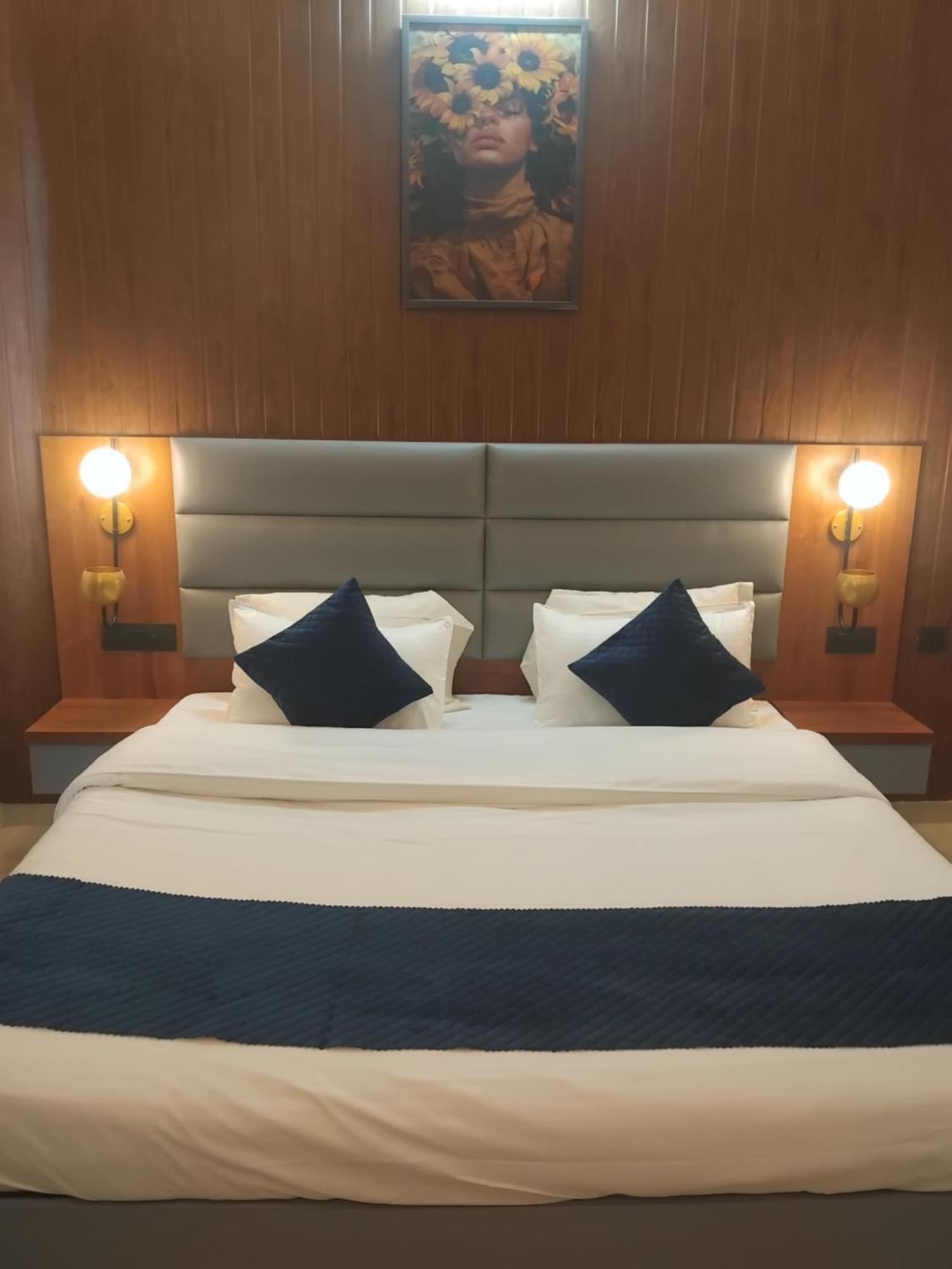 Cloud9 Stays Lucknow Room photo